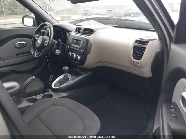 Photo 4 VIN: KNDJN2A2XF7202300 - KIA SOUL 