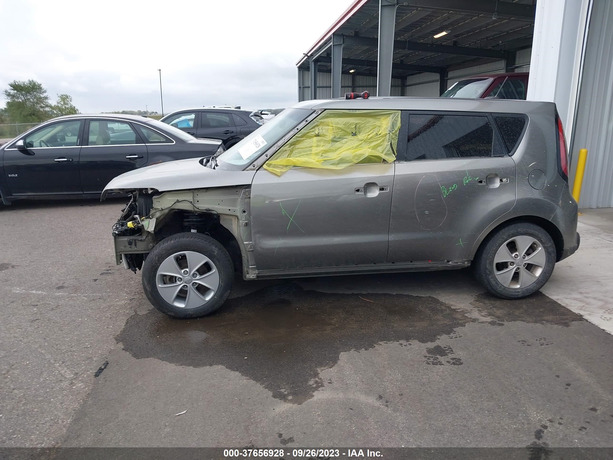 Photo 14 VIN: KNDJN2A2XF7212339 - KIA SOUL 