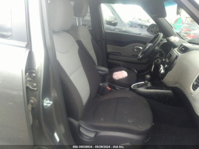 Photo 4 VIN: KNDJN2A2XF7221106 - KIA SOUL 