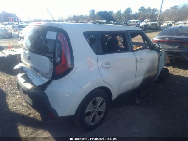 Photo 3 VIN: KNDJN2A2XF7226872 - KIA SOUL 