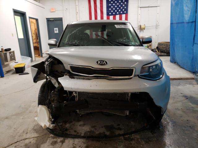 Photo 4 VIN: KNDJN2A2XF7806204 - KIA SOUL 