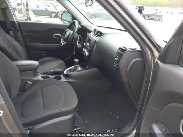 Photo 4 VIN: KNDJN2A2XG7321692 - KIA SOUL 