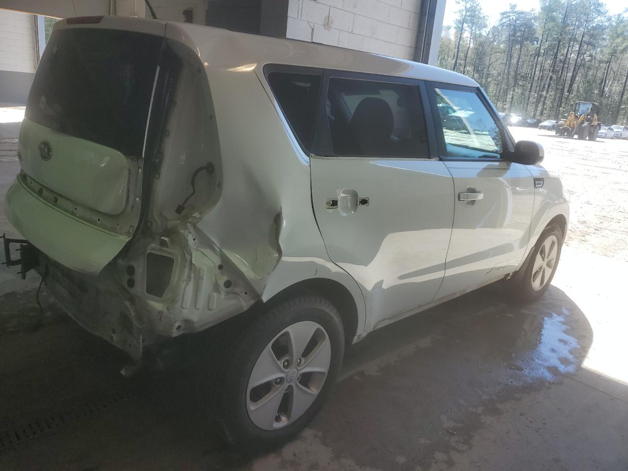 Photo 2 VIN: KNDJN2A2XG7355213 - KIA SOUL 