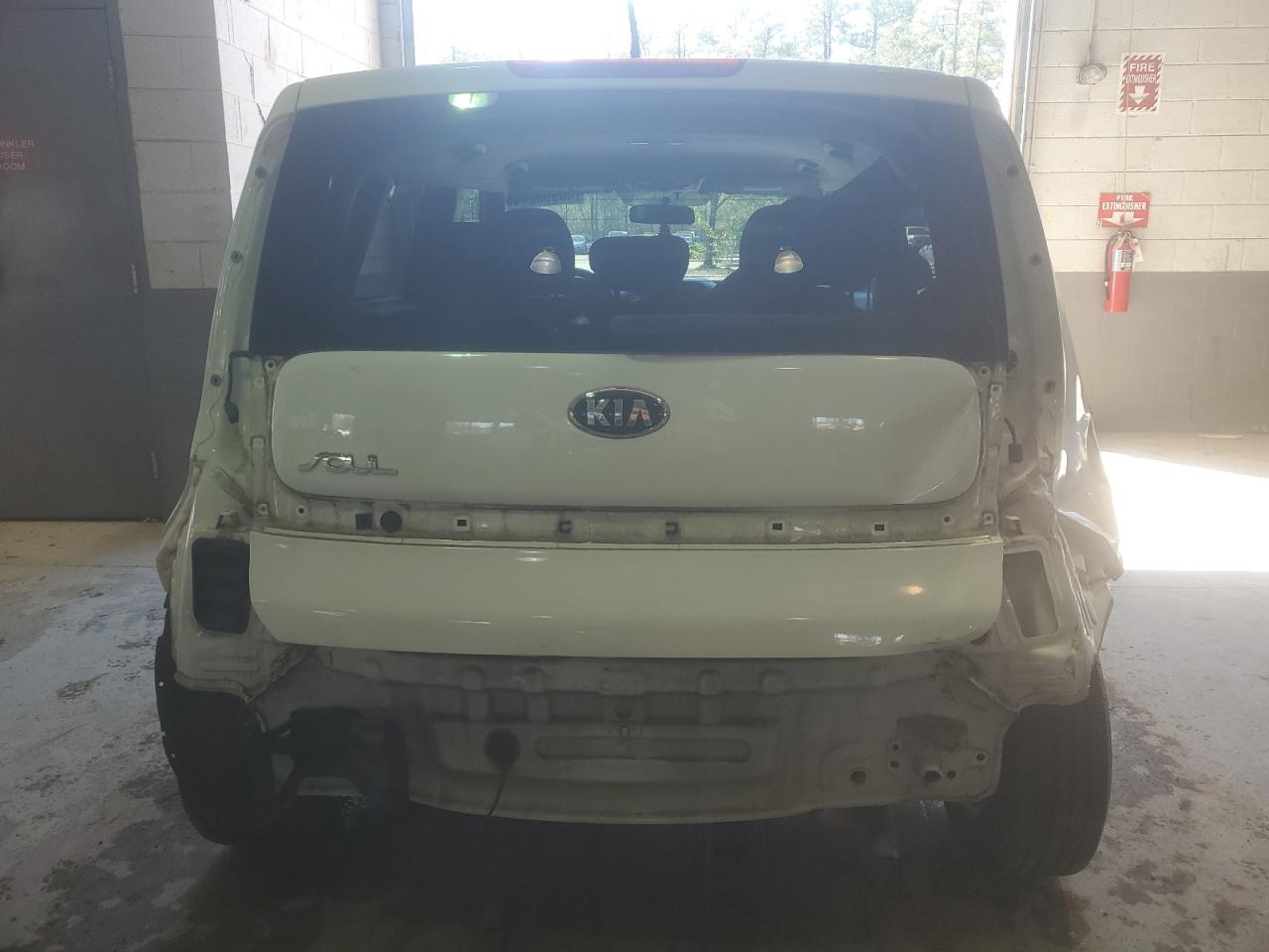 Photo 5 VIN: KNDJN2A2XG7355213 - KIA SOUL 