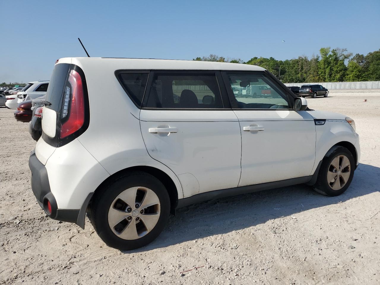 Photo 2 VIN: KNDJN2A2XG7840418 - KIA SOUL 