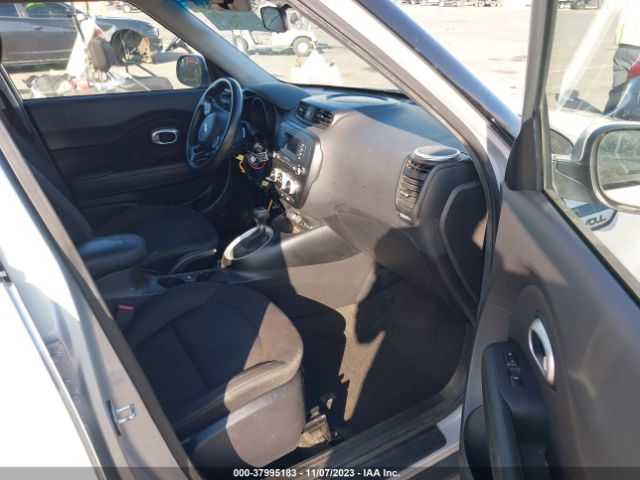 Photo 4 VIN: KNDJN2A2XG7872396 - KIA SOUL 