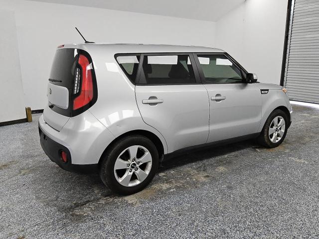 Photo 2 VIN: KNDJN2A2XH7413306 - KIA SOUL 