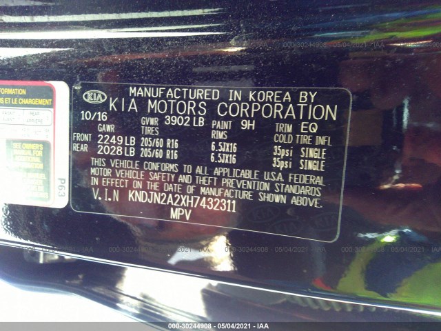 Photo 8 VIN: KNDJN2A2XH7432311 - KIA SOUL 