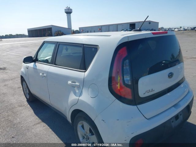 Photo 2 VIN: KNDJN2A2XH7437668 - KIA SOUL 