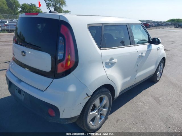 Photo 3 VIN: KNDJN2A2XH7437668 - KIA SOUL 