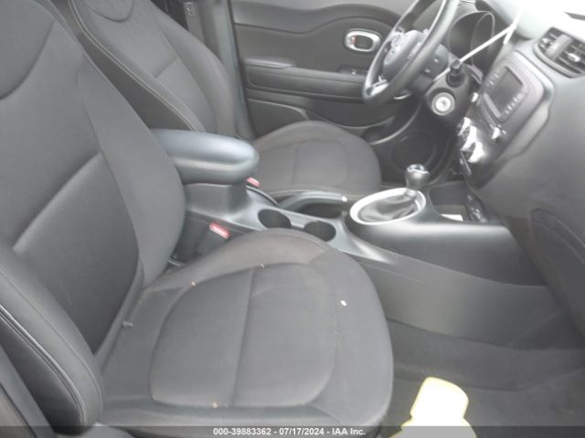 Photo 4 VIN: KNDJN2A2XH7503037 - KIA SOUL 