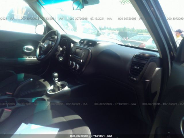 Photo 4 VIN: KNDJN2A2XJ7535640 - KIA SOUL 