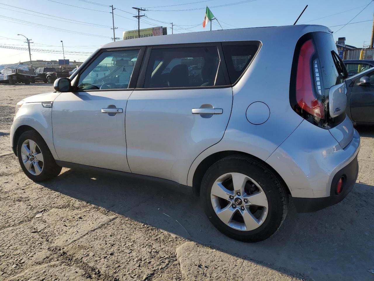 Photo 1 VIN: KNDJN2A2XJ7563227 - KIA SOUL 