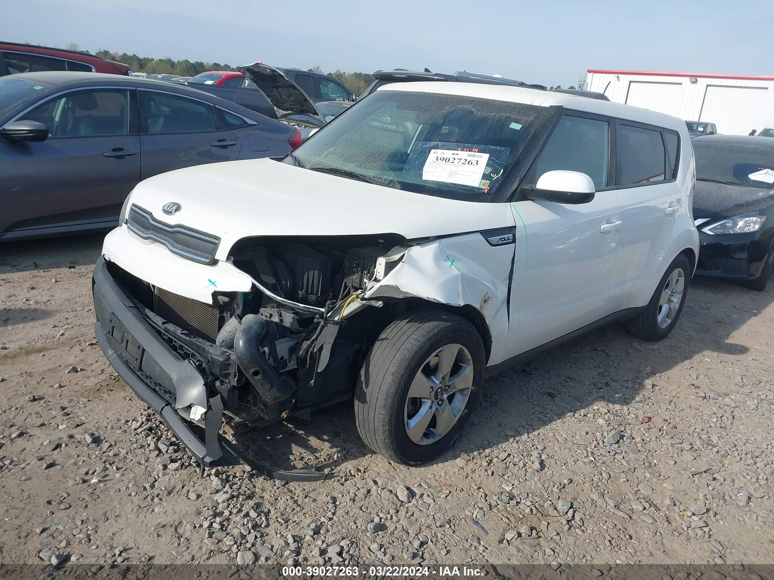 Photo 1 VIN: KNDJN2A2XJ7563888 - KIA SOUL 