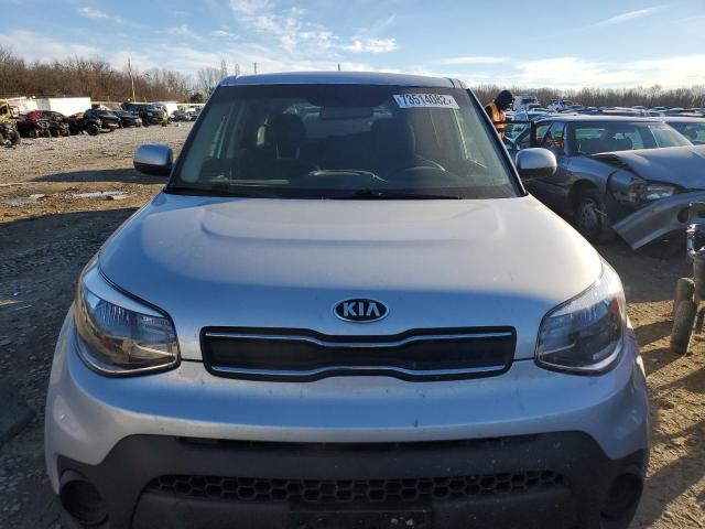 Photo 4 VIN: KNDJN2A2XJ7565348 - KIA SOUL 