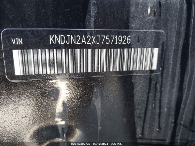 Photo 8 VIN: KNDJN2A2XJ7571926 - KIA SOUL 