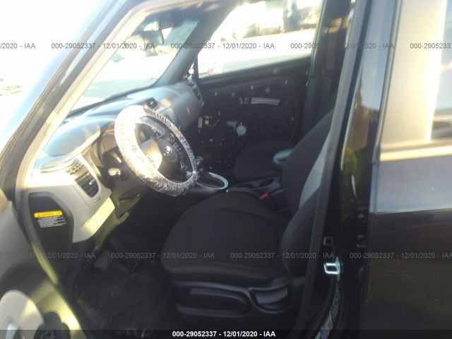 Photo 4 VIN: KNDJN2A2XJ7594848 - KIA SOUL 