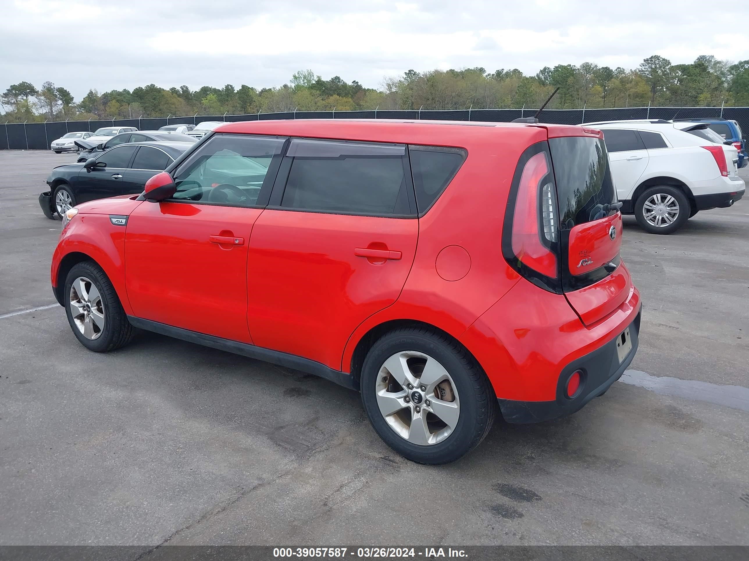 Photo 2 VIN: KNDJN2A2XK7669226 - KIA SOUL 