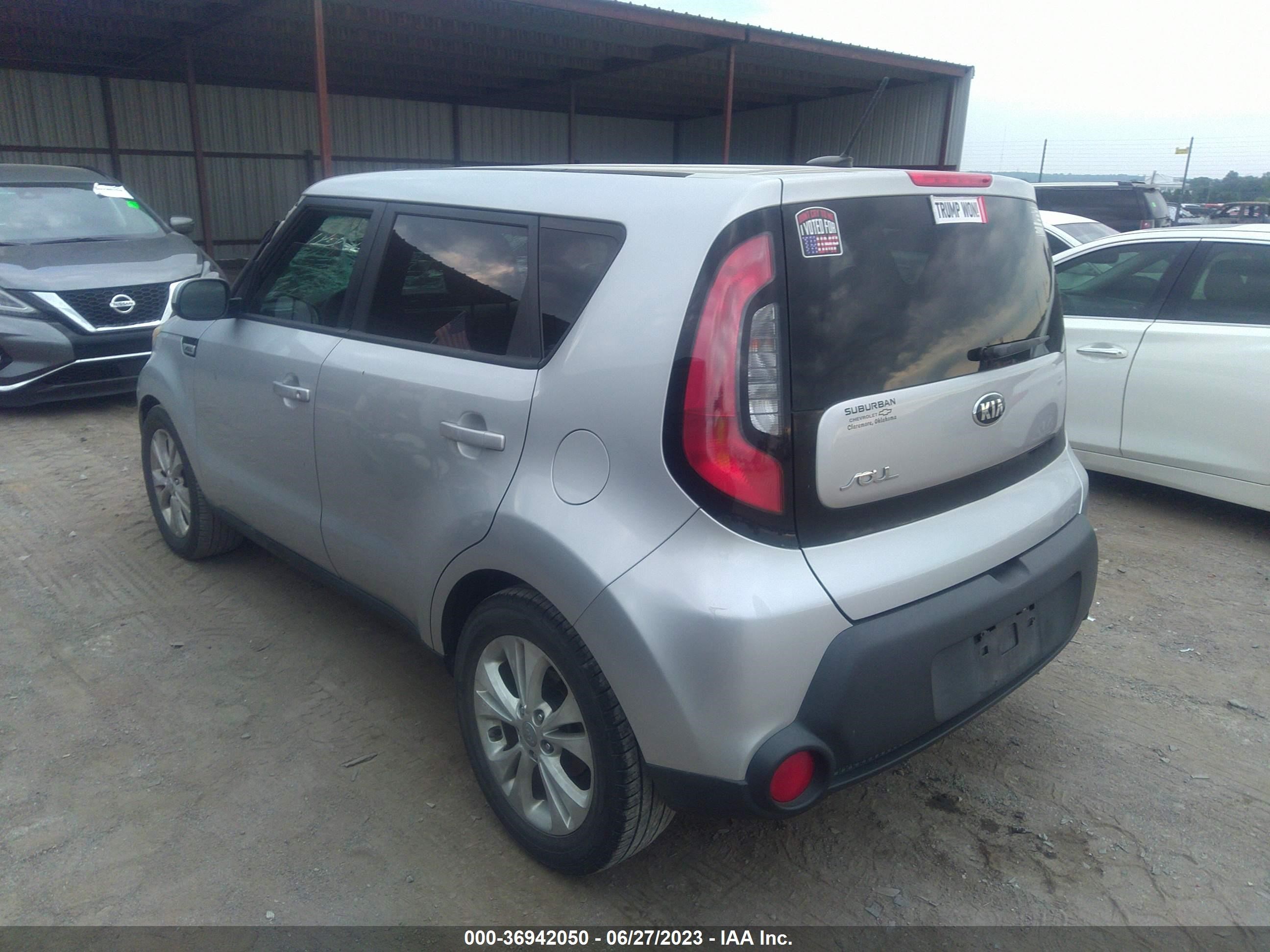 Photo 2 VIN: KNDJP3A50F7750204 - KIA SOUL 