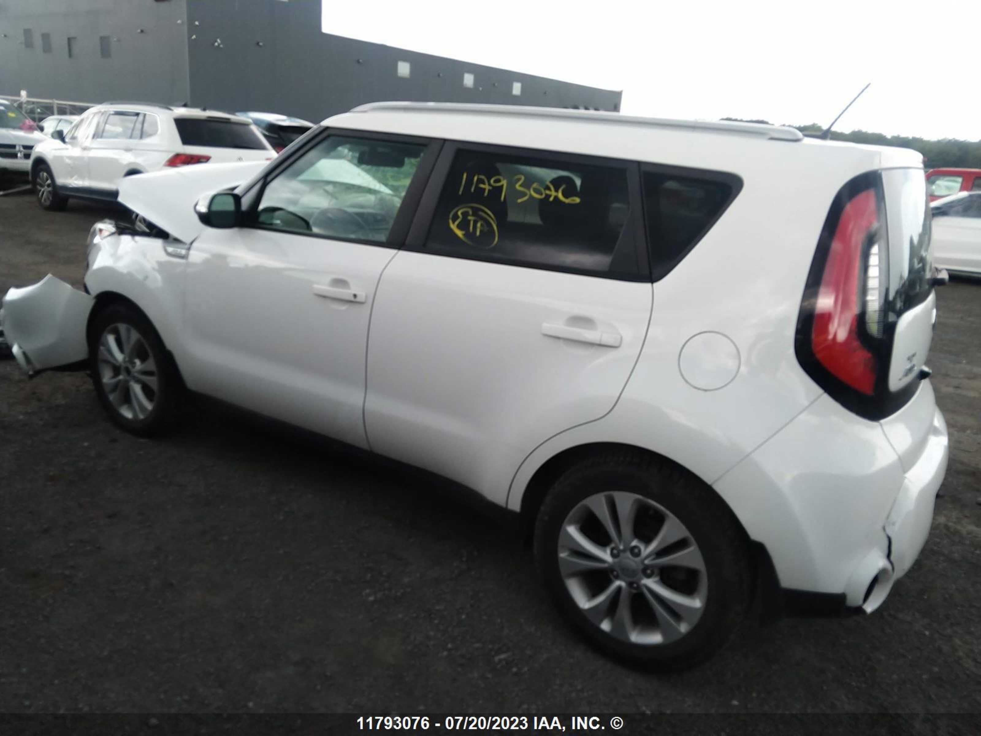 Photo 2 VIN: KNDJP3A50G7358003 - KIA SOUL 