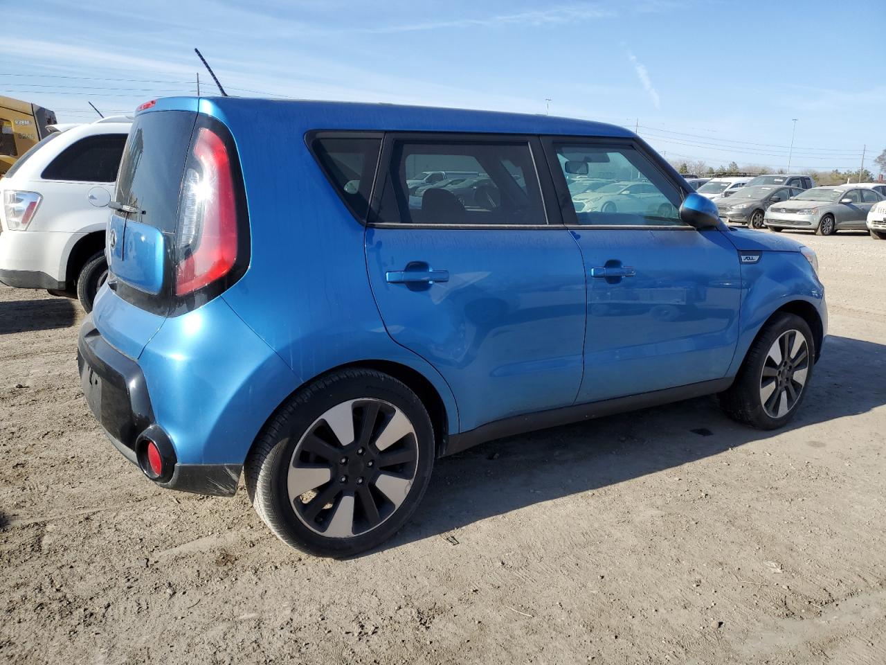 Photo 2 VIN: KNDJP3A50G7385637 - KIA SOUL 