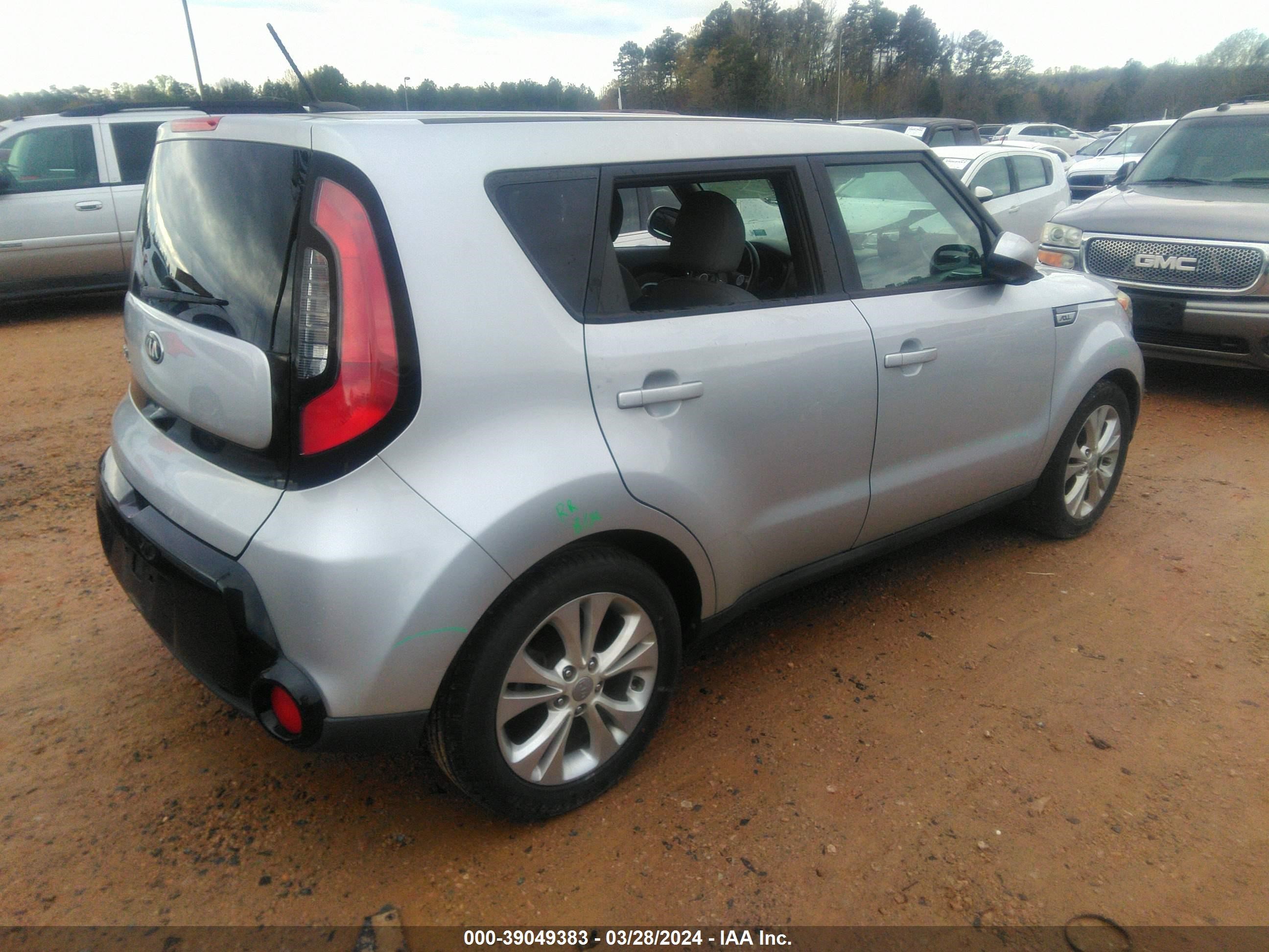 Photo 3 VIN: KNDJP3A50G7820849 - KIA SOUL 