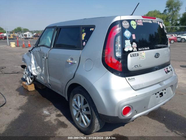 Photo 2 VIN: KNDJP3A50H7418301 - KIA SOUL 