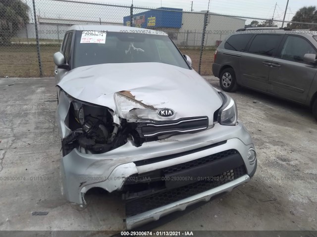 Photo 5 VIN: KNDJP3A50H7418668 - KIA SOUL 