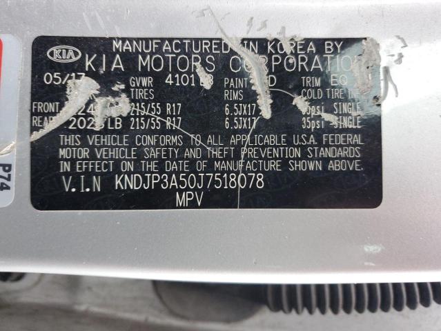 Photo 11 VIN: KNDJP3A50J7518078 - KIA SOUL + 