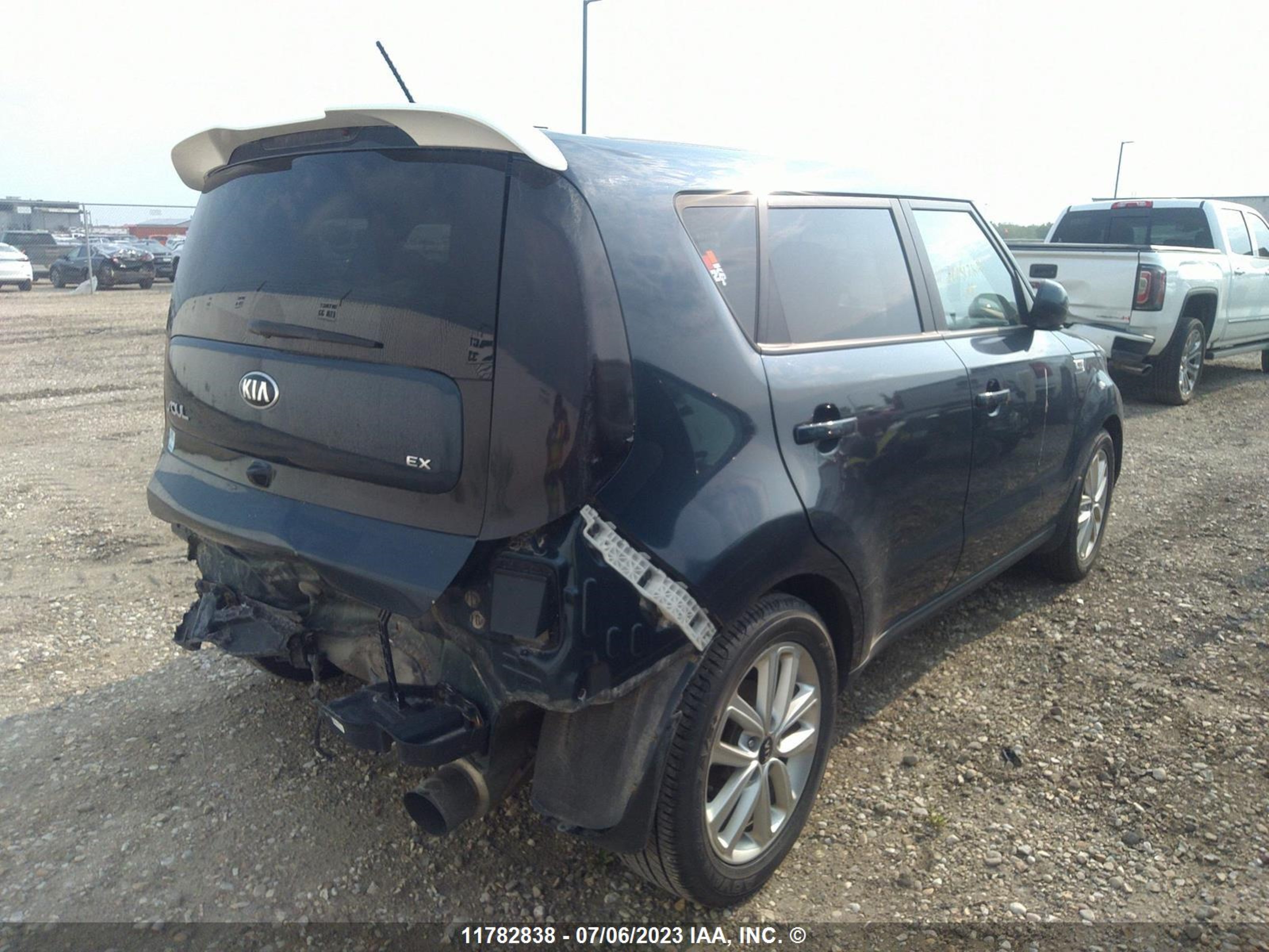 Photo 3 VIN: KNDJP3A50J7564266 - KIA SOUL 