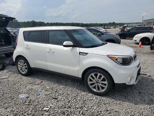 Photo 3 VIN: KNDJP3A50J7568611 - KIA SOUL + 