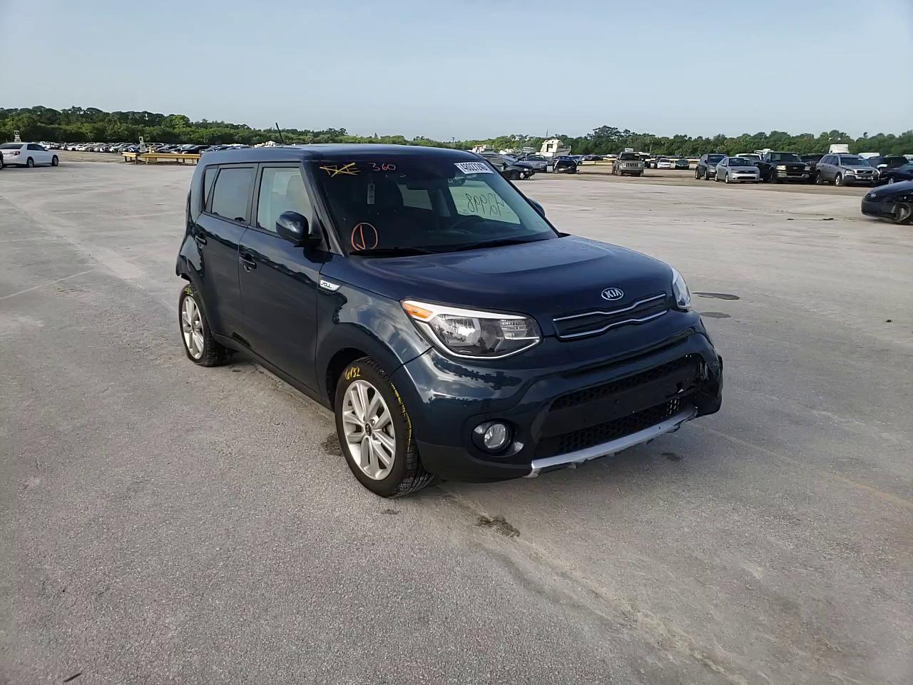 Photo 10 VIN: KNDJP3A50J7604832 - KIA SOUL + 