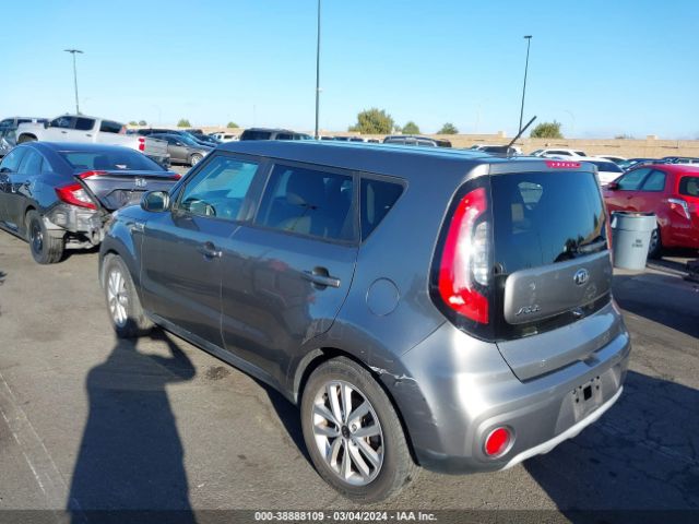 Photo 2 VIN: KNDJP3A50K7665910 - KIA SOUL 