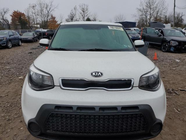 Photo 4 VIN: KNDJP3A51F7132812 - KIA SOUL + 