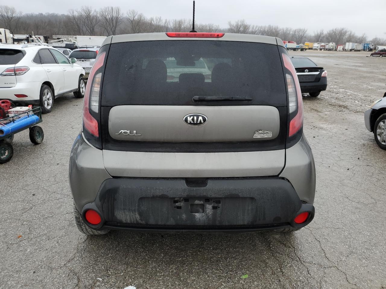 Photo 5 VIN: KNDJP3A51F7197899 - KIA SOUL 