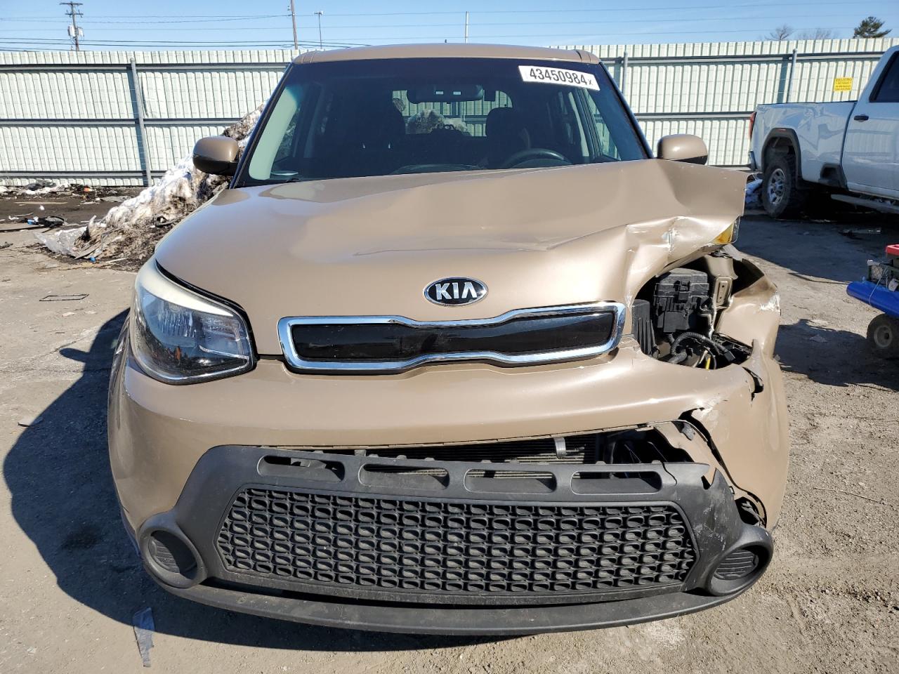 Photo 4 VIN: KNDJP3A51F7224129 - KIA SOUL 