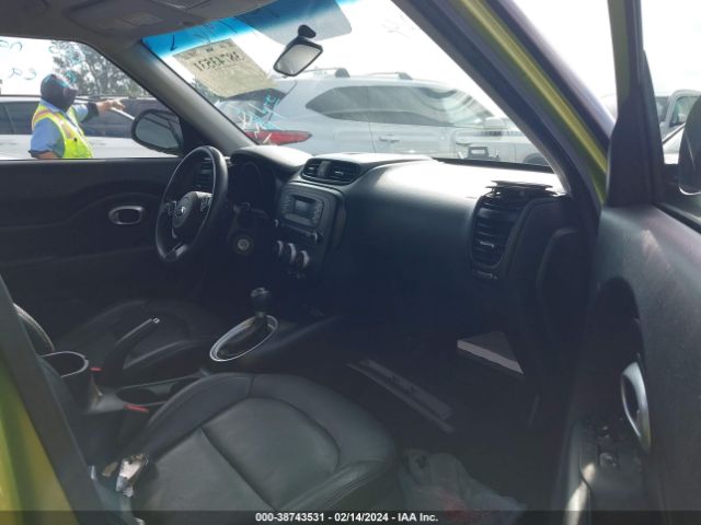 Photo 4 VIN: KNDJP3A51F7784796 - KIA SOUL 