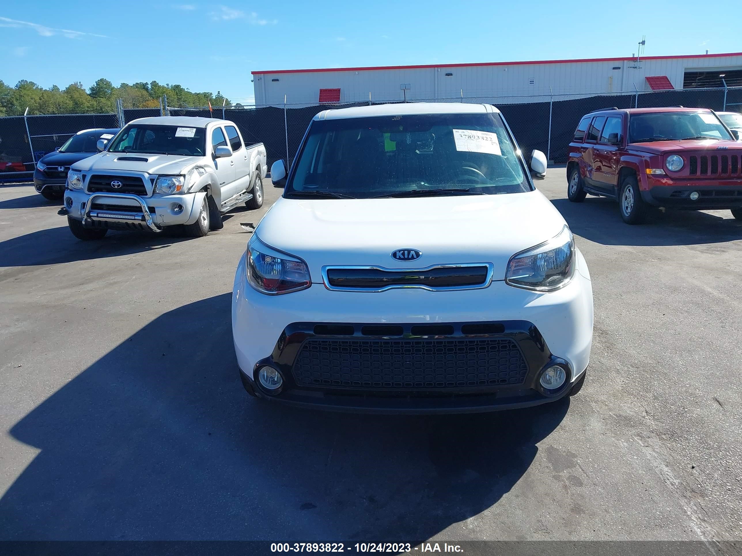 Photo 12 VIN: KNDJP3A51G7263515 - KIA SOUL 