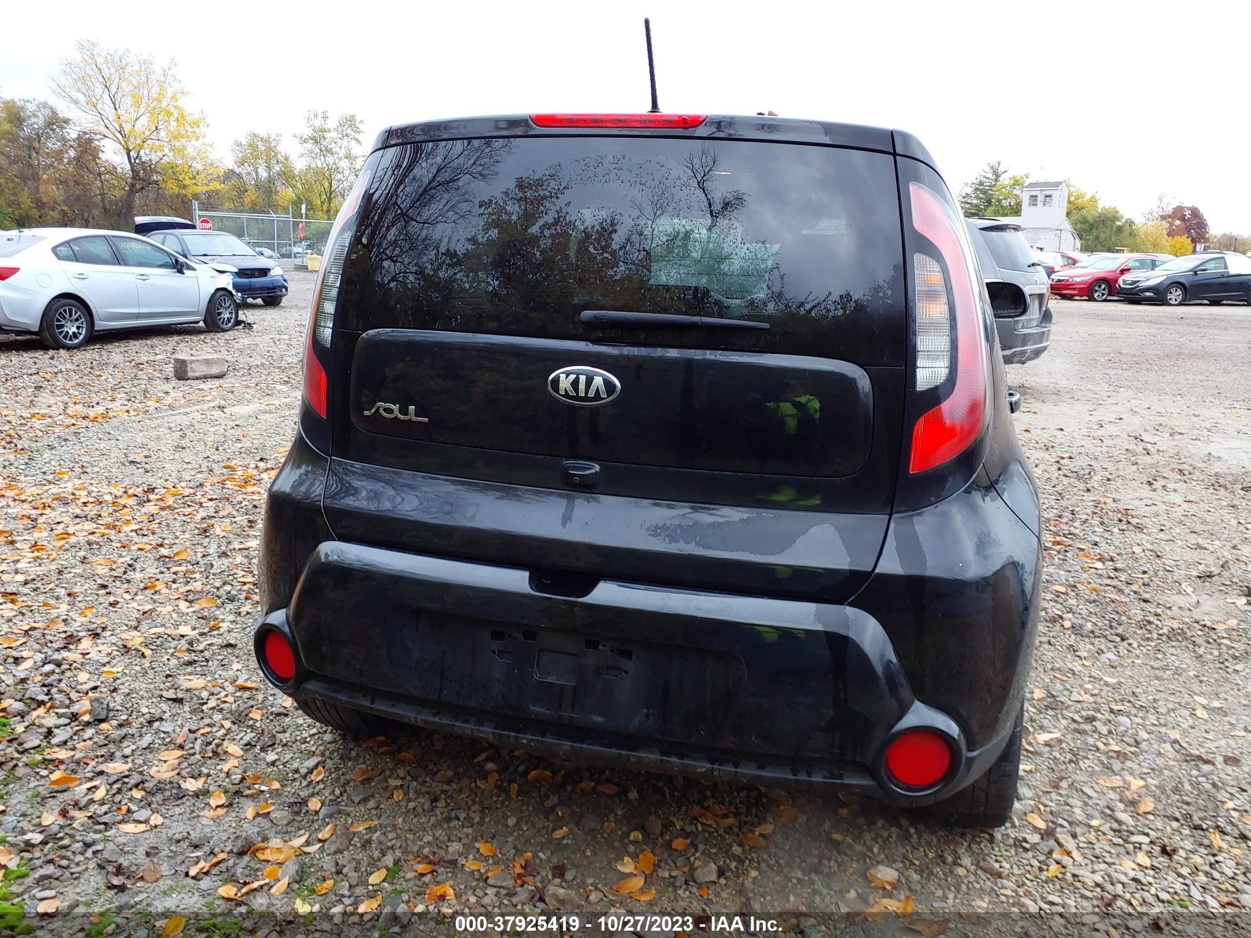 Photo 16 VIN: KNDJP3A51G7400694 - KIA SOUL 