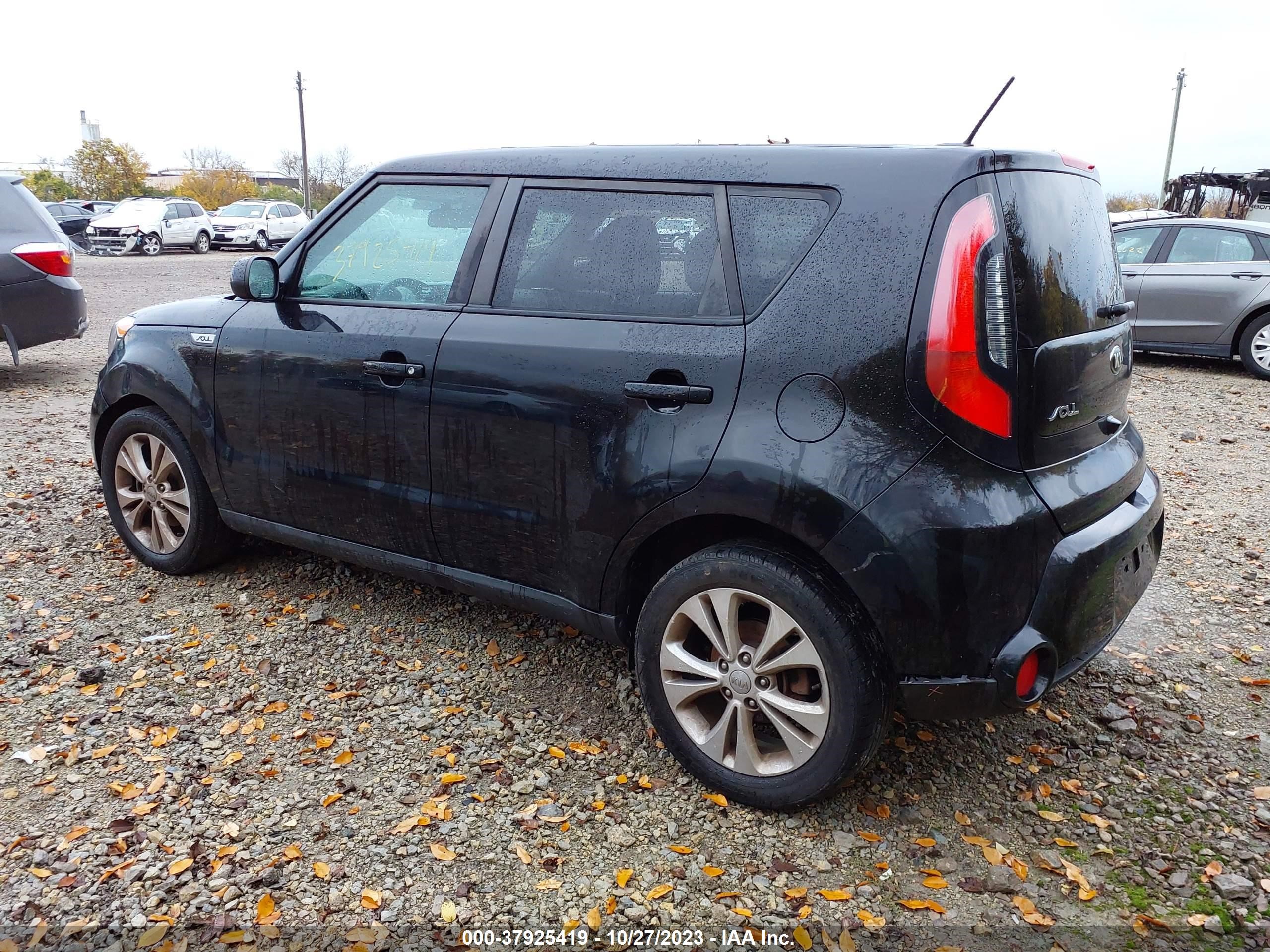 Photo 2 VIN: KNDJP3A51G7400694 - KIA SOUL 