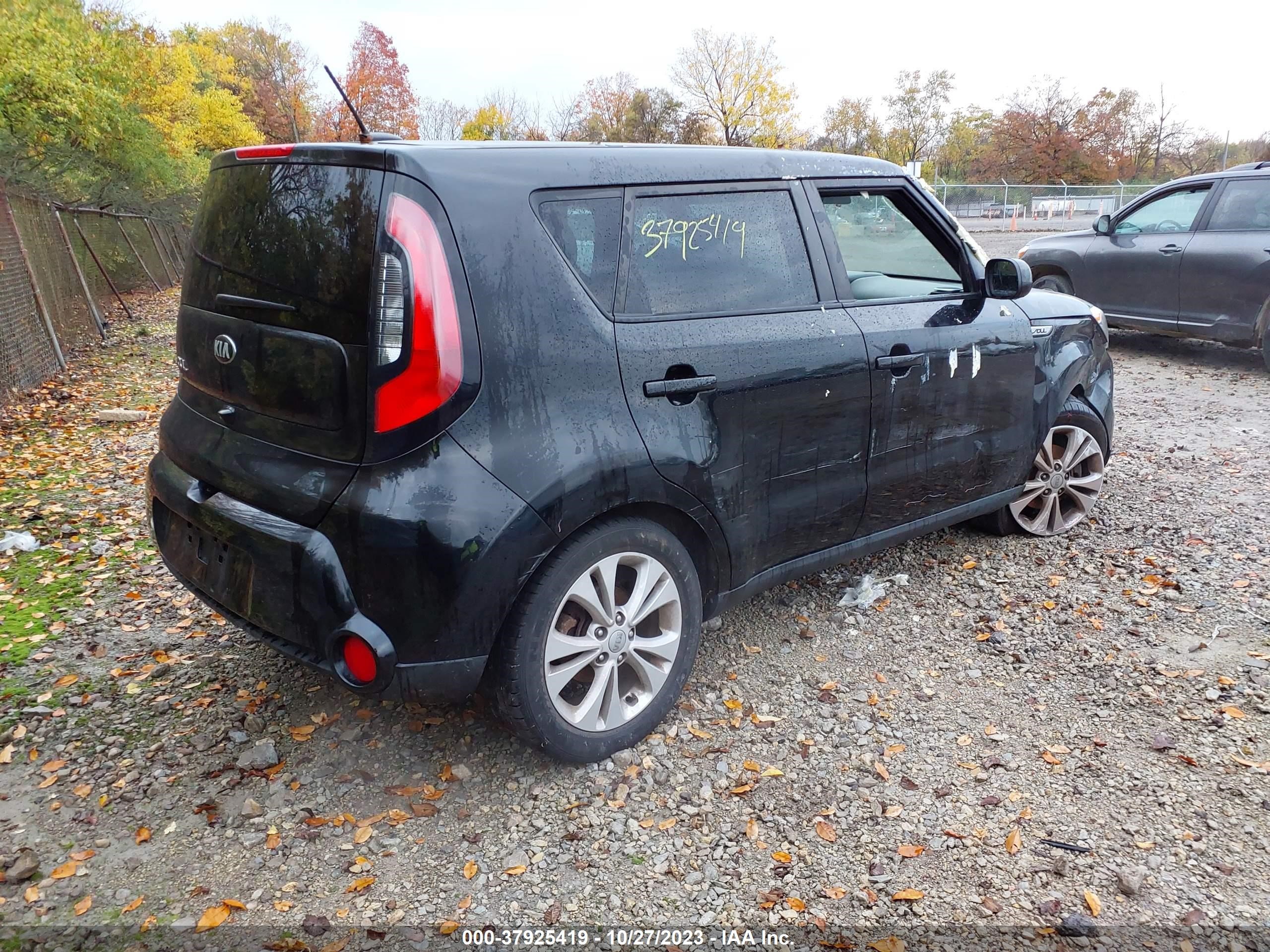 Photo 3 VIN: KNDJP3A51G7400694 - KIA SOUL 