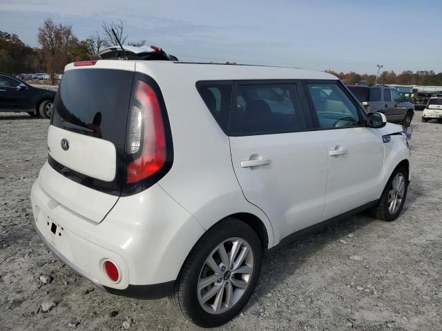 Photo 2 VIN: KNDJP3A51J7511558 - KIA SOUL 