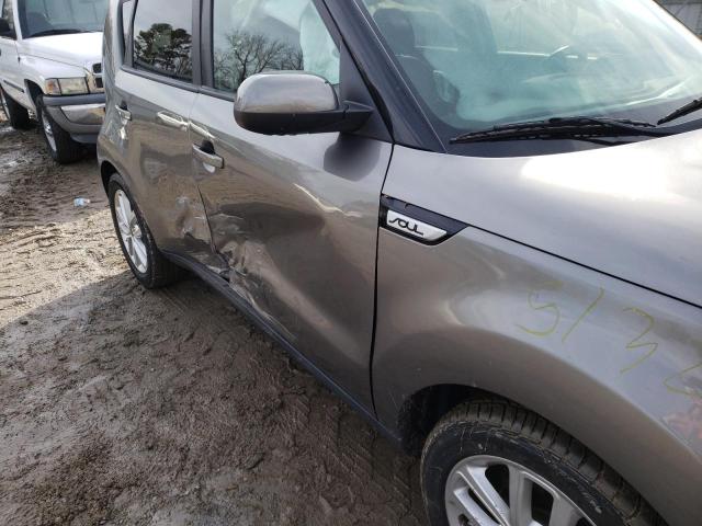 Photo 8 VIN: KNDJP3A51J7520647 - KIA SOUL + 