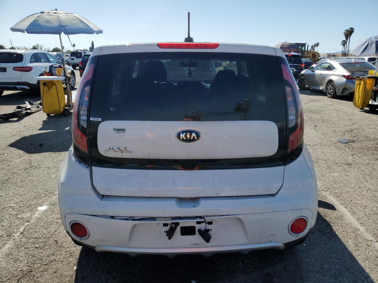 Photo 5 VIN: KNDJP3A51J7539067 - KIA SOUL 