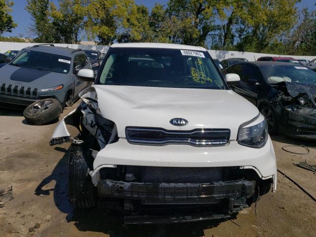 Photo 4 VIN: KNDJP3A51J7539215 - KIA SOUL + 