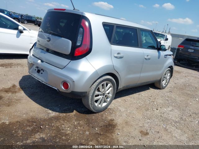 Photo 3 VIN: KNDJP3A51J7542146 - KIA SOUL 