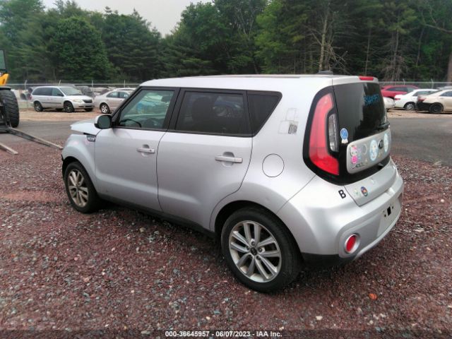 Photo 2 VIN: KNDJP3A51J7543510 - KIA SOUL 