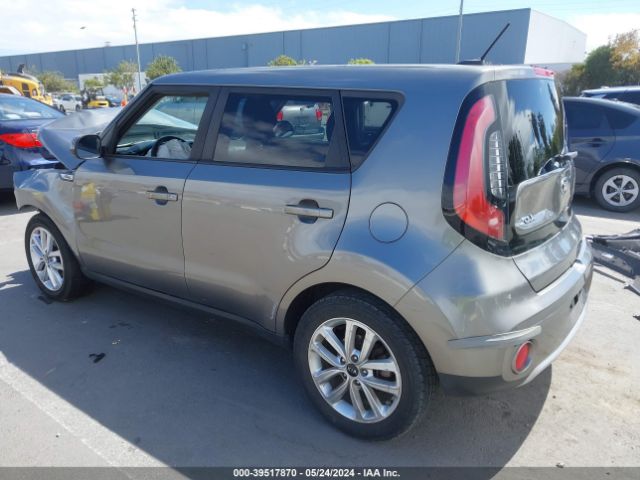 Photo 2 VIN: KNDJP3A51J7551977 - KIA SOUL 