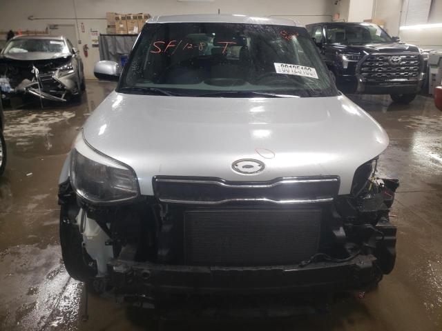 Photo 4 VIN: KNDJP3A51J7552868 - KIA SOUL 