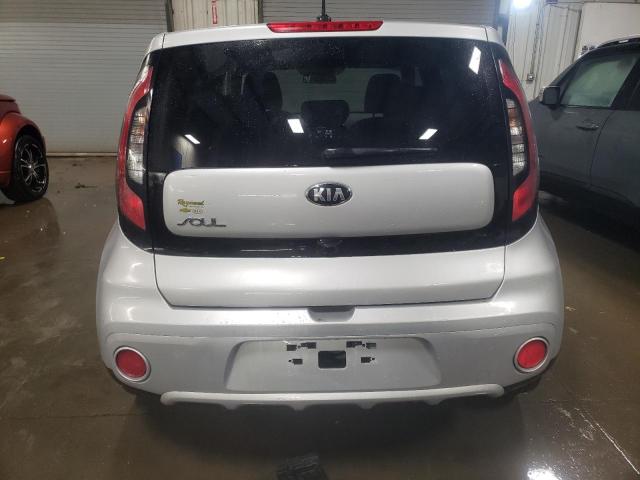 Photo 5 VIN: KNDJP3A51J7552868 - KIA SOUL 